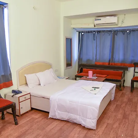 Hotel Evergreen-2