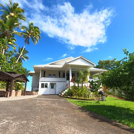 Hilo Bay Oceanfront Bed And Breakfast-2