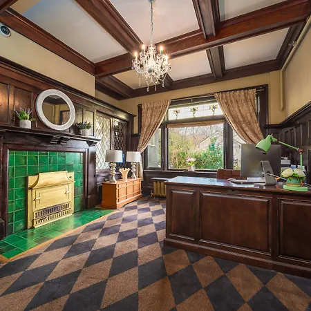 Dashwood Manor Seaside Bed & Breakfast-2