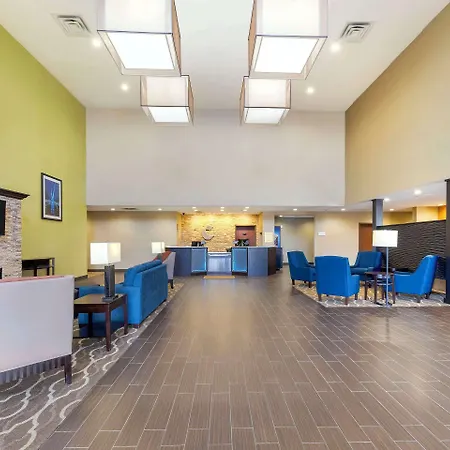 Comfort Suites Meridian And I-40-2