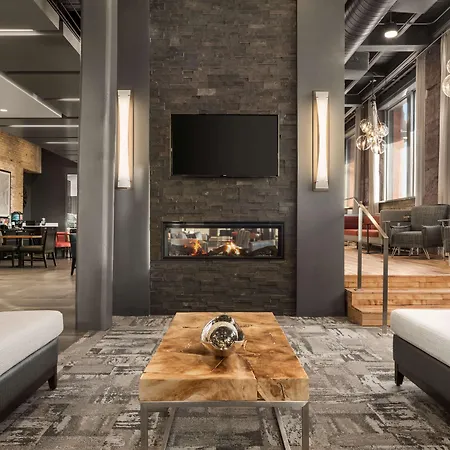 Homewood Suites By Hilton Milwaukee Downtown-3