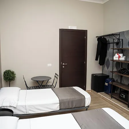 Napoli City Rooms-2