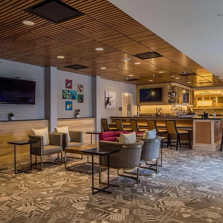 Hilton Garden Inn Pittsburgh Airport-2