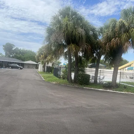 Flamingo Inn-2