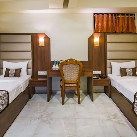 Hotel 24 Seven Nashik-3