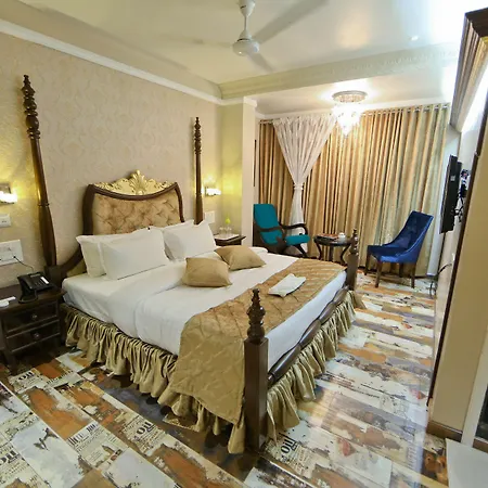 Hotel President-2
