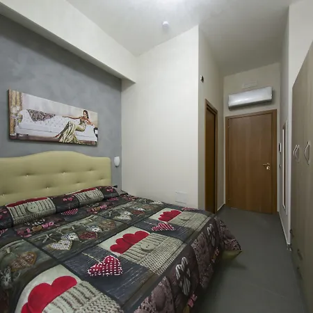 Donn'Anna Suite-3