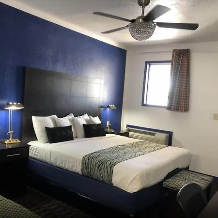 Budget Inn & Suites-3