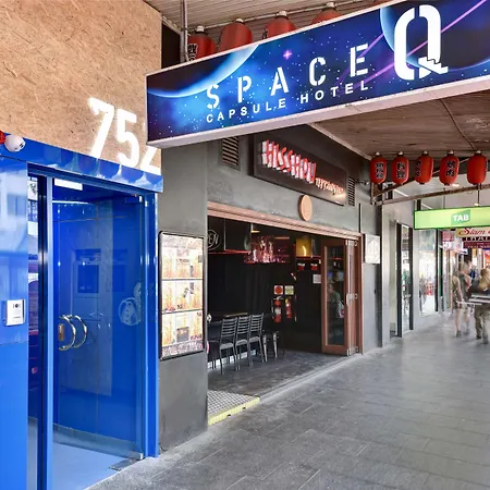 Space Q Capsule Hotel-3