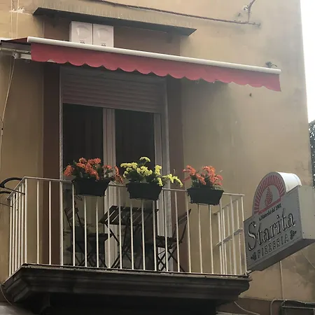 Starita Bed & Pizza-3