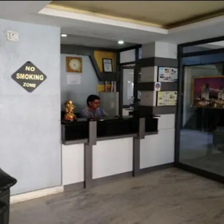 Hotel Rajdhani Plaza-3