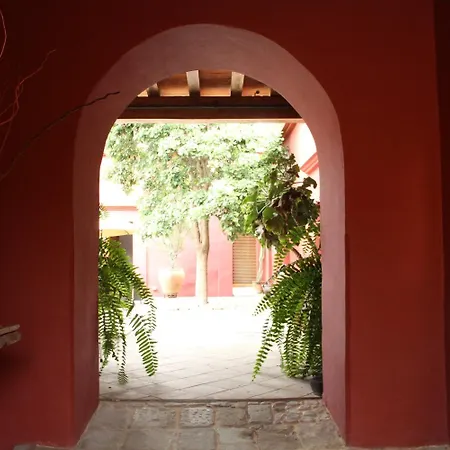 Hotel La Casona De Tita-2
