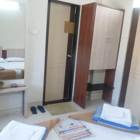 Hotel Rajmahal-3