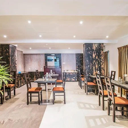 Fabhotel Jansi Deluxe - Nr Gandhipuram Bus Stand-3