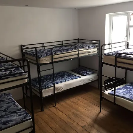 Boonkeys Surf Lodge-3