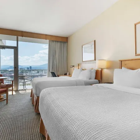 Best Western Plus Kelowna Hotel & Suites-2