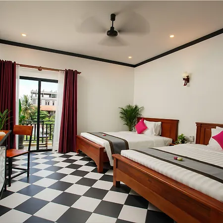 Noni Tree Hostel-2
