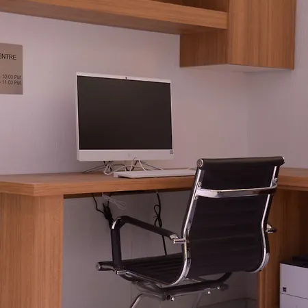 Est Hotel-2