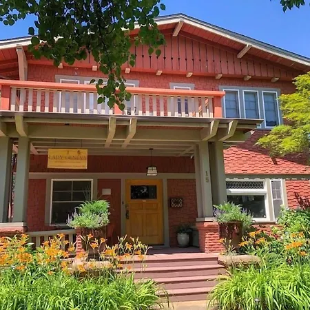 Lady Geneva Bed & Breakfast-2