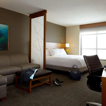 Hyatt Place Calgary Airport-3