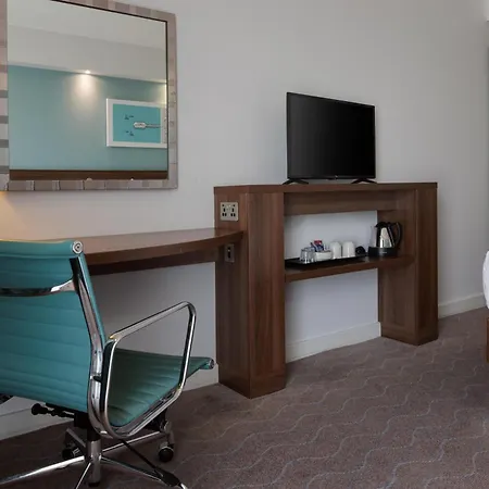 Hampton By Hilton Bournemouth-3
