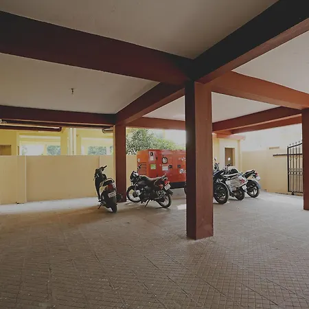 Oyo 17276 The Maple Tree Hotels-2