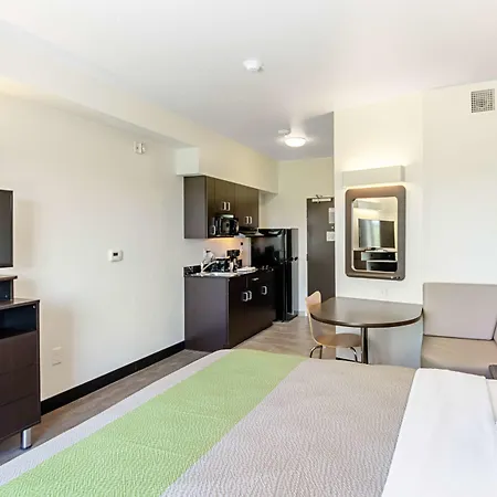 Studio 6 Austin Airport-2