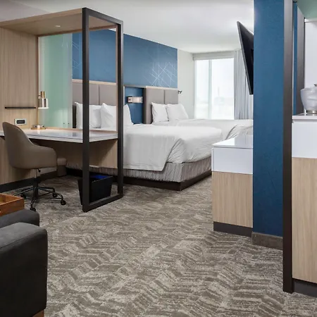 Springhill Suites Kansas City Airport-3