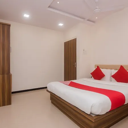 Oyo 23259 Hotel Galaxy Inn-3