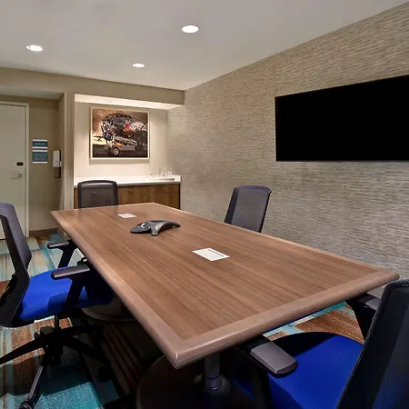 Home2 Suites Wichita Downtown Delano, Ks-2