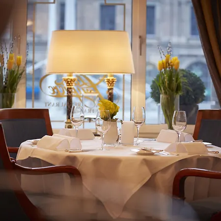 The Dufour By Hotel Schweizerhof Zuerich-2