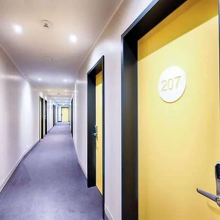 B&B Hotel Nuernberg-Plaerrer-3