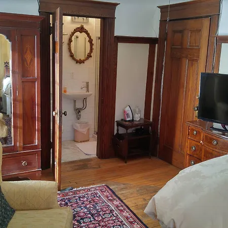Ashbury House Bed & Breakfast-2