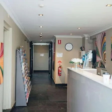 Uno Hotel Sydney-2