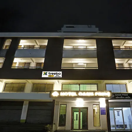 Itsy Hotels Oasis Pride-2
