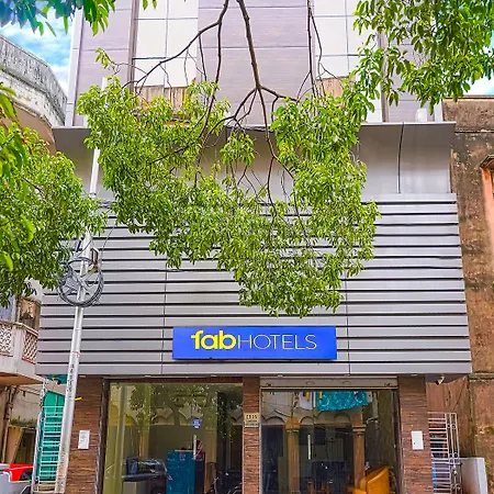 Fabhotel Eros 211 - Nr Sreebhumi-3