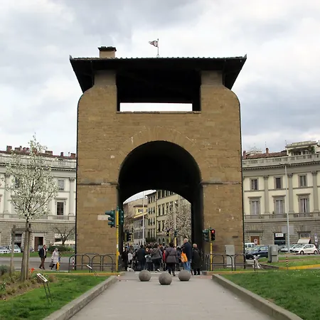 Porta Alla Croce Guest House-3