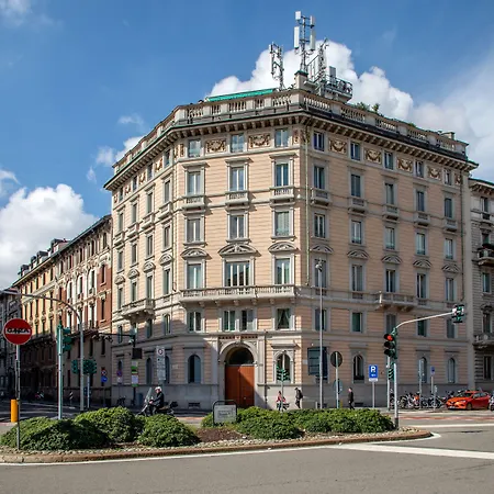 Daplace - Corso Monforte Suites-2