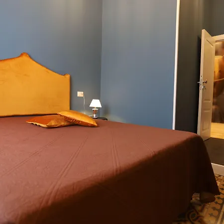 Aroma - Neapolitan Bnb-2