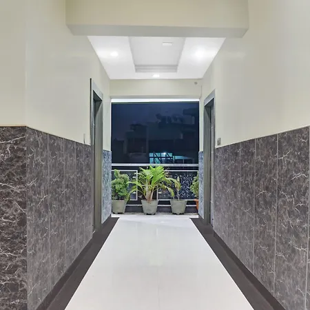 Itsy Hotels Cradle Regency-2