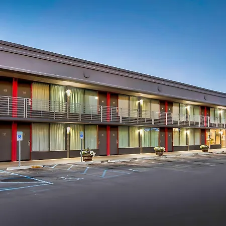 Motel 6 Louisville, Ky- Airport/ Fair Expo-2