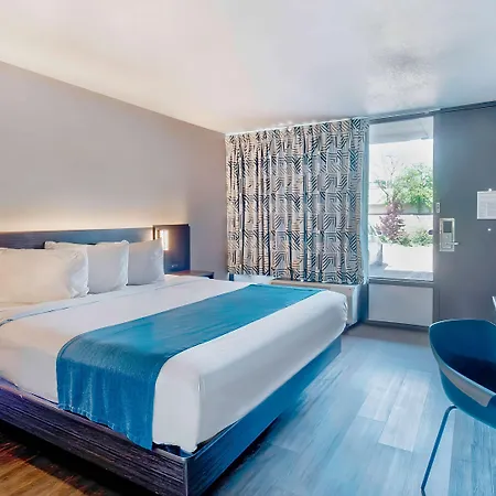 Motel 6 Louisville, Ky- Airport/ Fair Expo-3