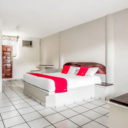 Oyo Hotel Jaguar-3