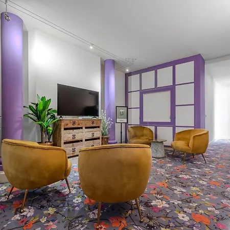 Hotiday Aparthotel Firenze-2