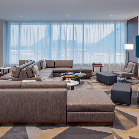 Hyatt Regency Portland At The Oregon Convention Center-2