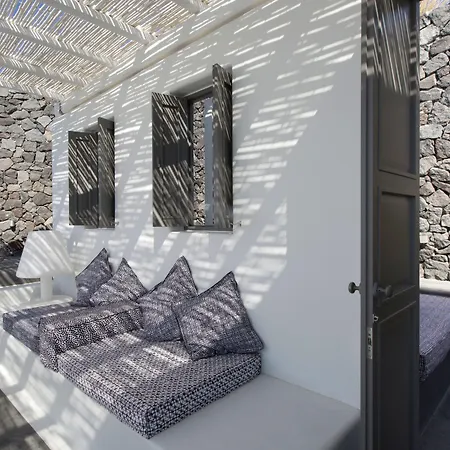 Erosantorini Luxury Private Estate & Suites-2