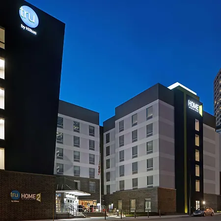 Tru By Hilton Milwaukee Downtown, Wi-3