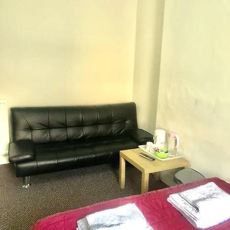 Dalry Guesthouse-3