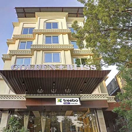 Treebo Premium Golden Bliss Trimurti Nagar Square-3