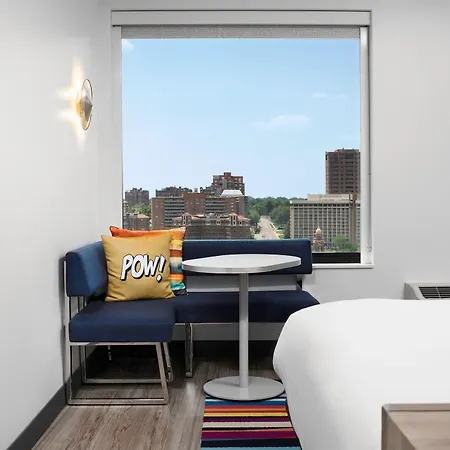 Aloft By Marriott Kansas City Country Club Plaza-3